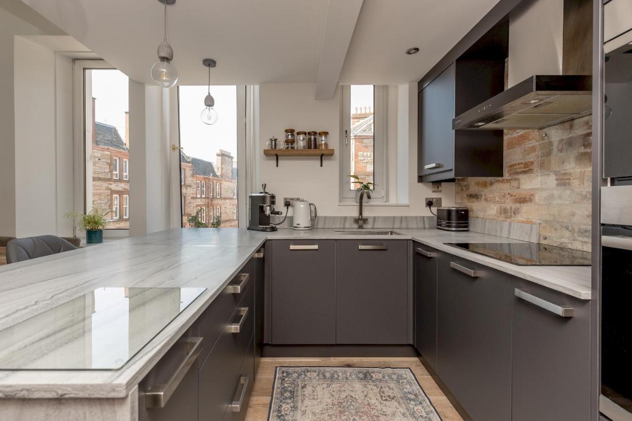 Pass The Keys Stunning 3 Bed Loft Style Apt With Free Parking Эдинбург Экстерьер фото