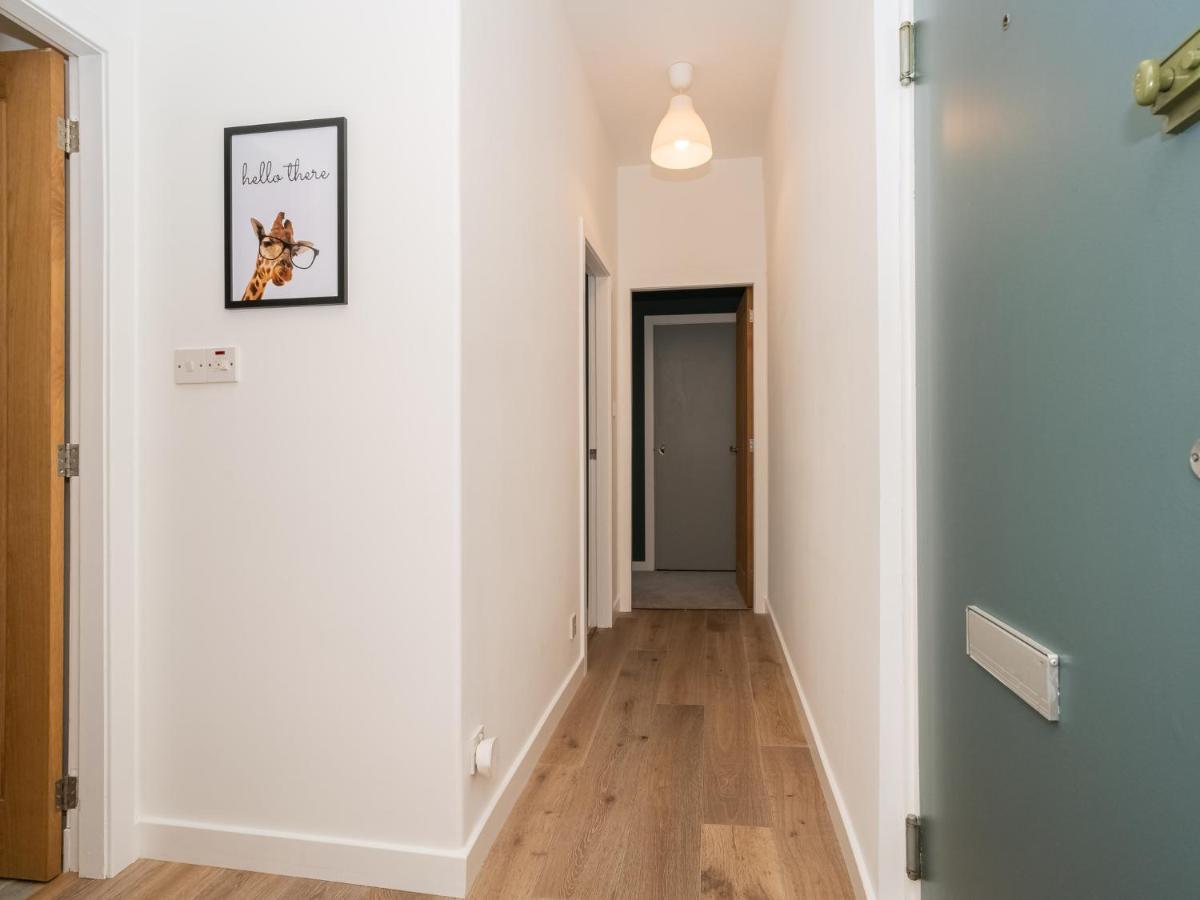 Pass The Keys Stunning 3 Bed Loft Style Apt With Free Parking Эдинбург Экстерьер фото